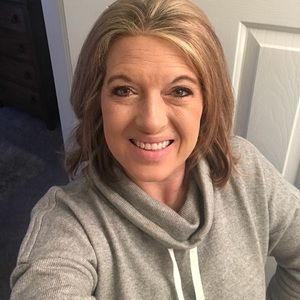 Meet your Posher, Leslie